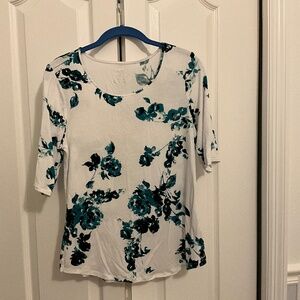 Apt 9 gorgeous blouse size medium